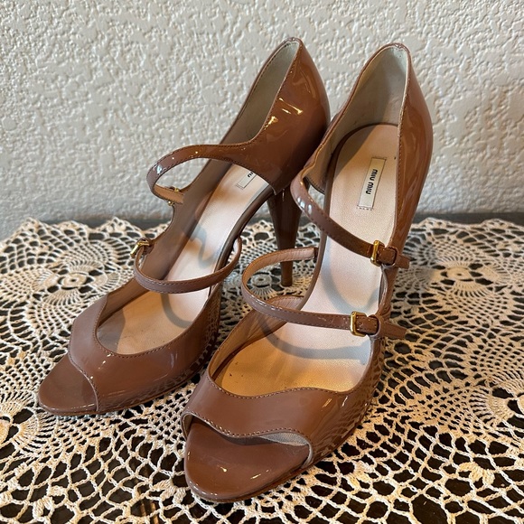 Miu Miu Nude Patent Double Strap Open Toe Mary Jane Heels - Picture 2 of 13